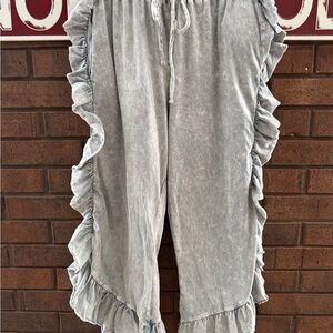 Ruffled Gray Ankle Pants J Her cropped soft cotton acid washed